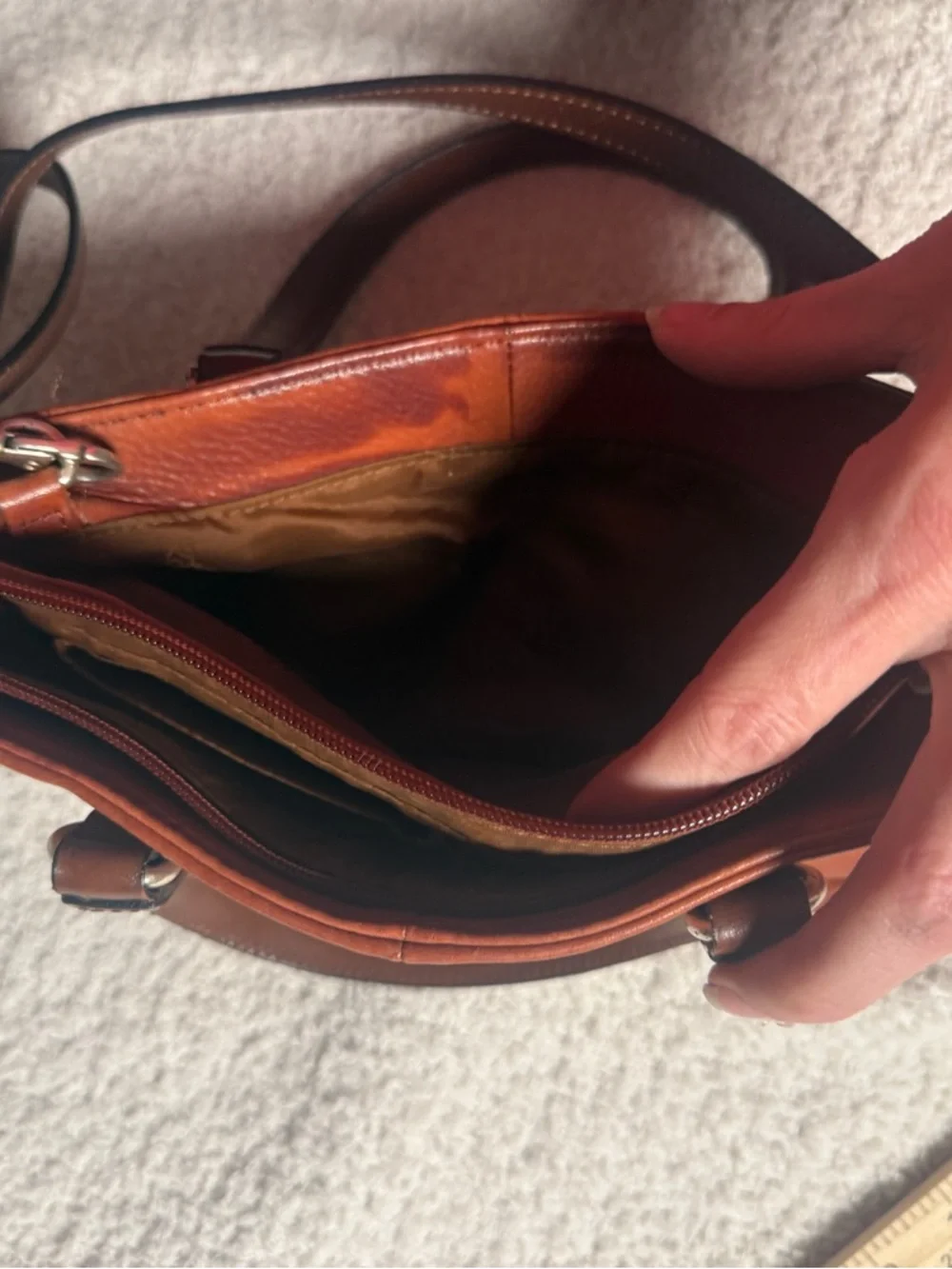 Vintage Fossil Leather Tote Handbag in Chestnut Brown - Classic Women's Bag - Picture 9 of 13